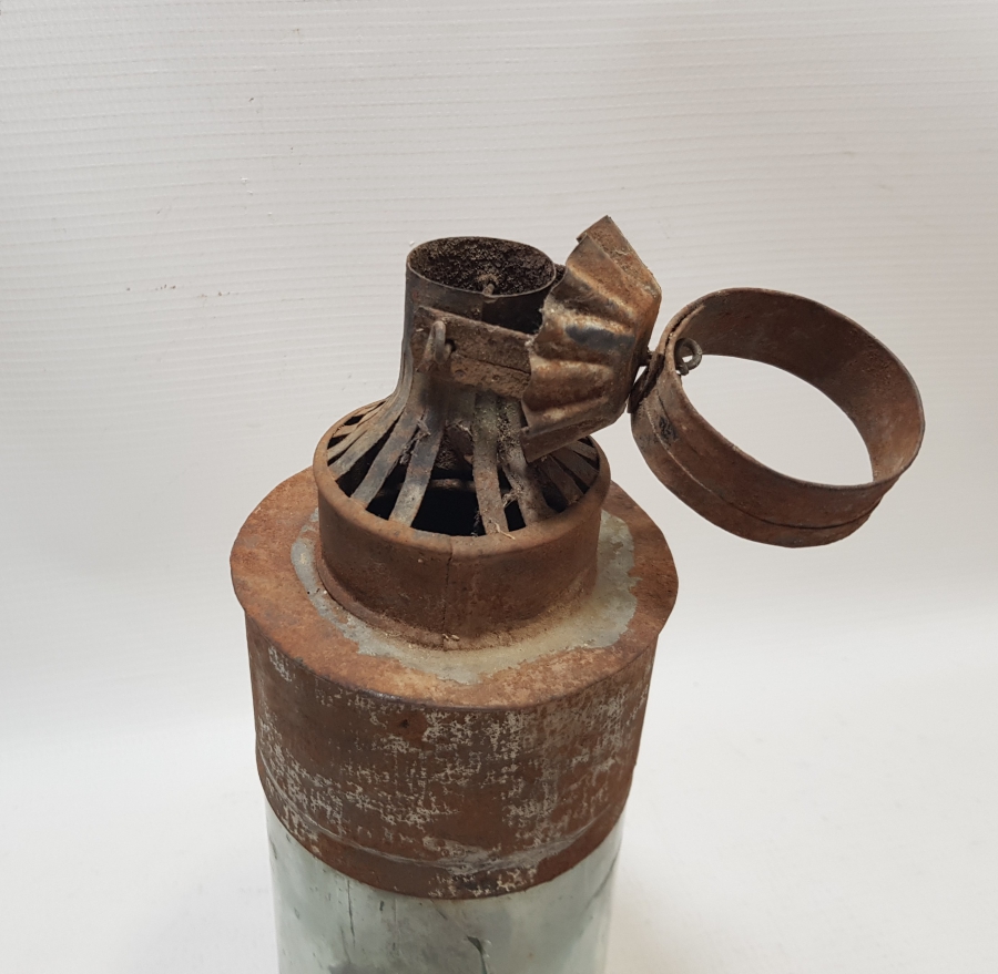 TEKEL İÇKİ ŞİŞESİNDEN YAPILMIŞ PRİMİTİF FORMLU GAZ LAMBASI