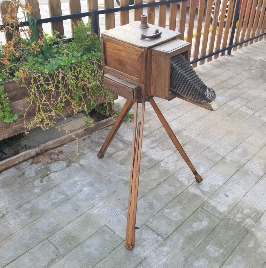 OSMANLI DÖNEMİ ÇOK NADİR AYAKLI AHŞAP KASA FOTOĞRAF MAKİNESİ