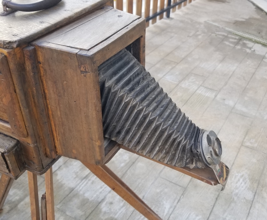 OSMANLI DÖNEMİ ÇOK NADİR AYAKLI AHŞAP KASA FOTOĞRAF MAKİNESİ