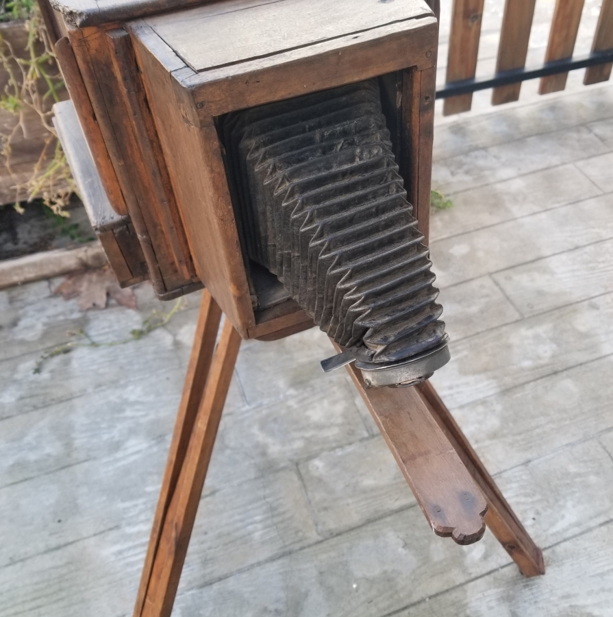 OSMANLI DÖNEMİ ÇOK NADİR AYAKLI AHŞAP KASA FOTOĞRAF MAKİNESİ