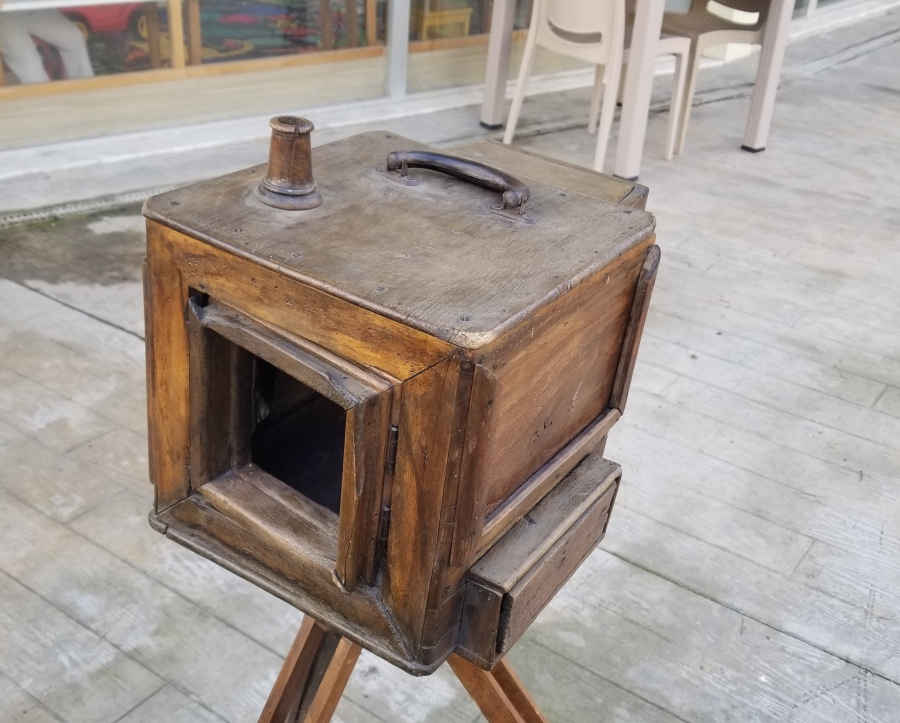 OSMANLI DÖNEMİ ÇOK NADİR AYAKLI AHŞAP KASA FOTOĞRAF MAKİNESİ
