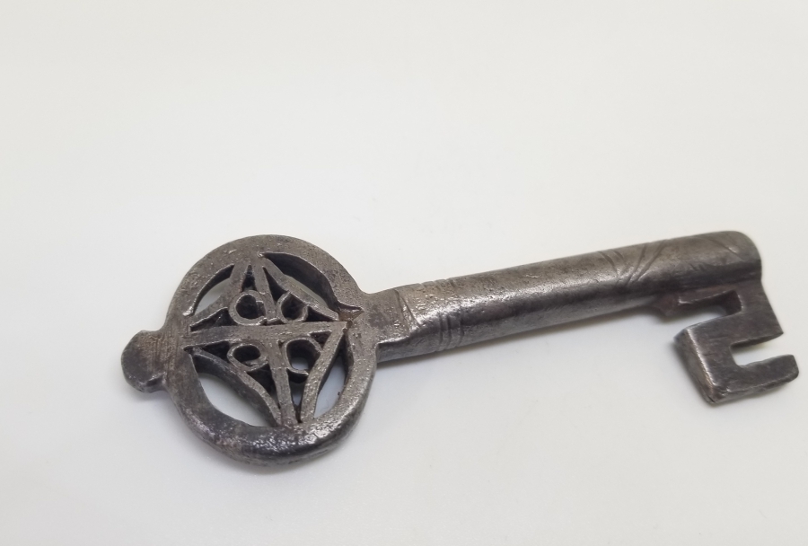 OSMANLI DÖNEMİ NADİR TİPTE SAPI GİZLİ HAÇLI KAYSERİ İŞİ ANAHTAR
