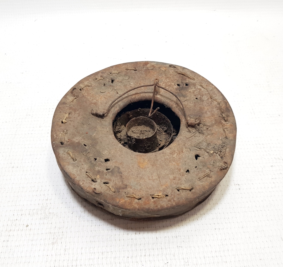 PRİMİTİF TİPTE EL YAPIMI NADİR FENER