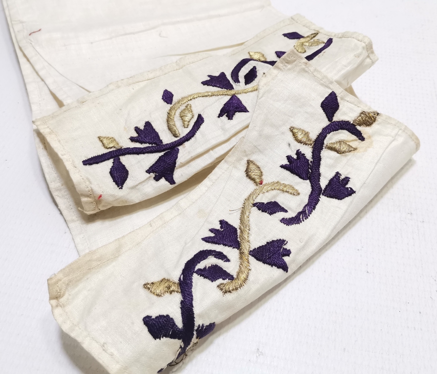 İPEK ÜZERİ SIRMA İŞÇİLİKLİ OSMANLI DÖNEMİ UÇKUR