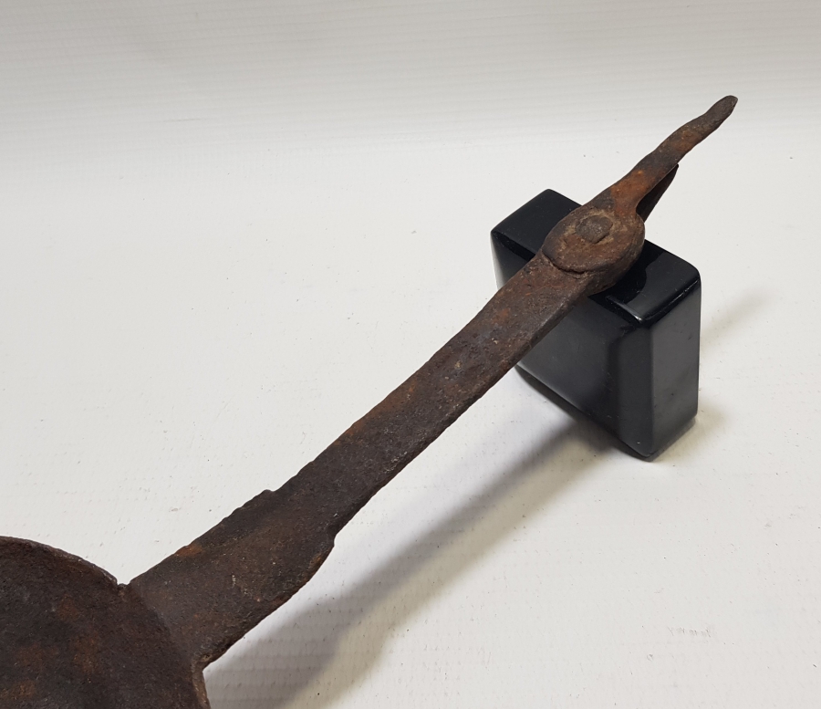 OSMANLI DÖNEMİ PRİMİTİF FORMLU NADİR KURŞUN ERİTME TAVASI