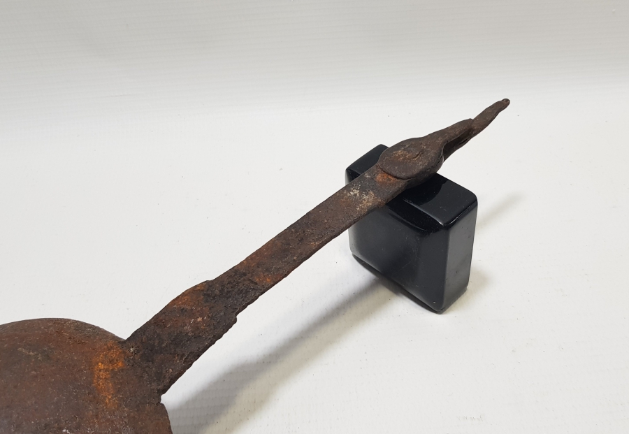 OSMANLI DÖNEMİ PRİMİTİF FORMLU NADİR KURŞUN ERİTME TAVASI