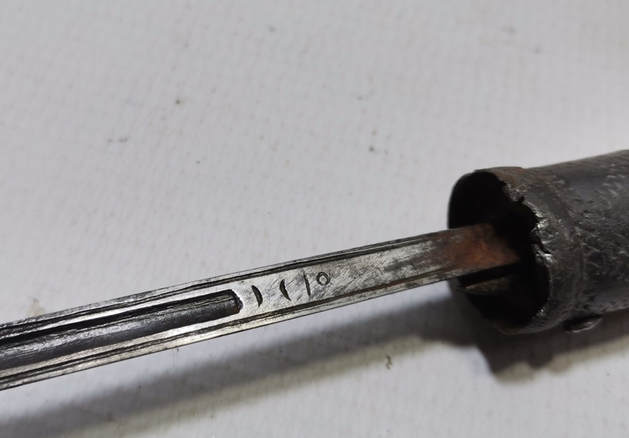 OSMANLI DÖNEMİ BOYNUZ SAPLI VE ÜZERİ OSMANLICA YAZILI NADİR TİPTE GİZLİ ŞİŞ BASTON