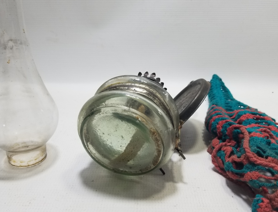 ORİJİNAL ÖRTÜSÜYLE ANTİKA GAZ LAMBASI