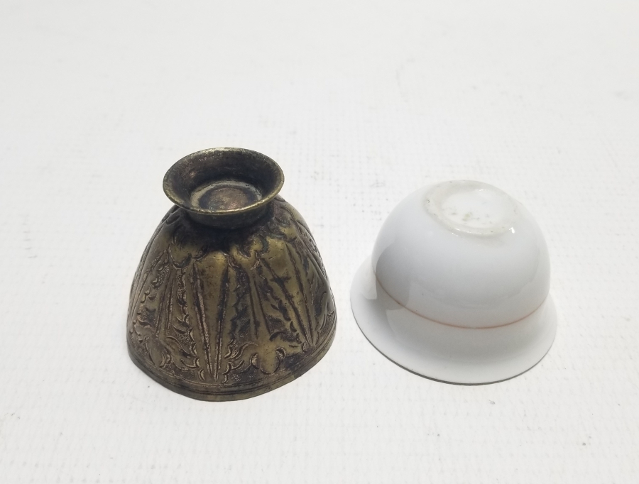 AY YILDIZLI FİNCANI İLE OSMANLI DÖNEMİ TOMBAK İŞÇİLİKLİ FİNCAN ZARFI