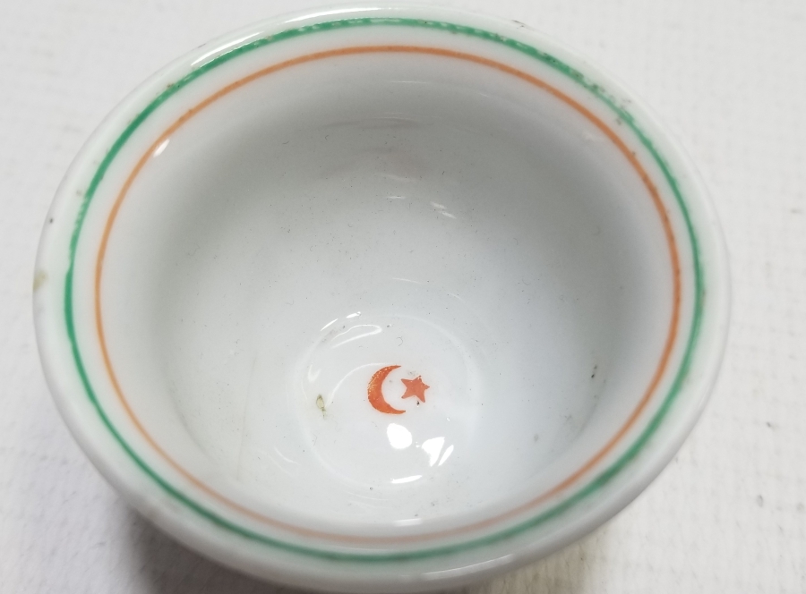 AY YILDIZLI FİNCANI İLE OSMANLI DÖNEMİ TOMBAK İŞÇİLİKLİ FİNCAN ZARFI