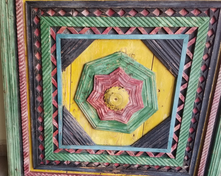 KÖK BOYALI VE EL OYMA İŞÇİLİKLİ OSMANLI DÖNEMİ BÜYÜK BOY TAVAN GÖBEĞİ