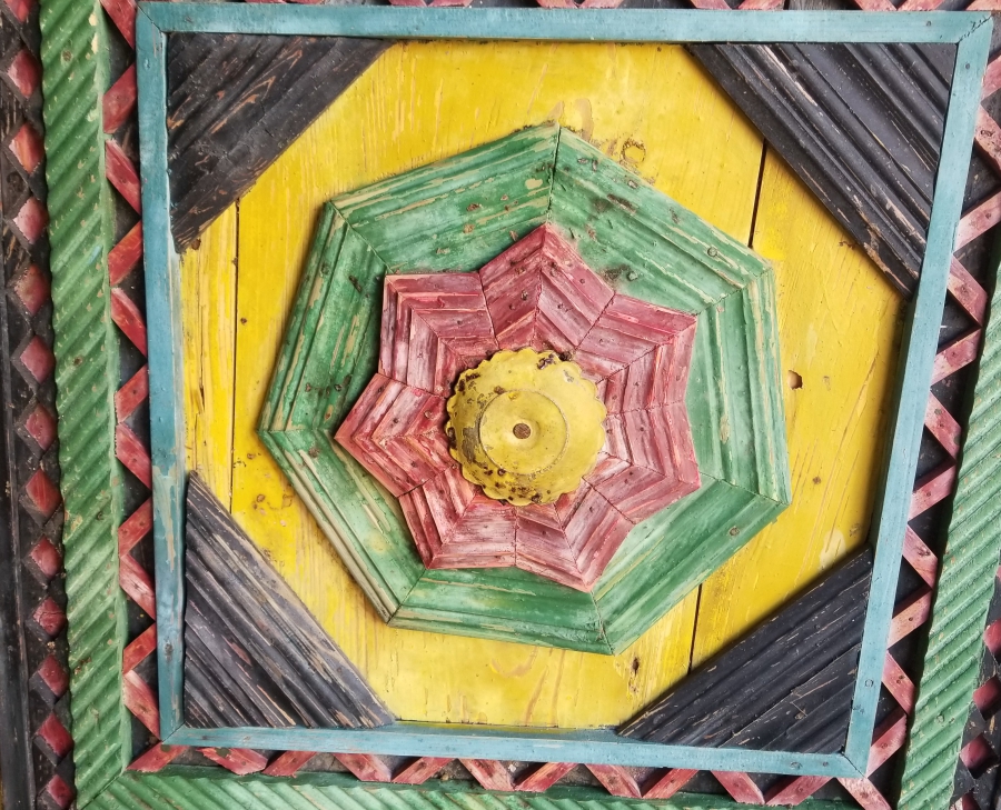 KÖK BOYALI VE EL OYMA İŞÇİLİKLİ OSMANLI DÖNEMİ BÜYÜK BOY TAVAN GÖBEĞİ