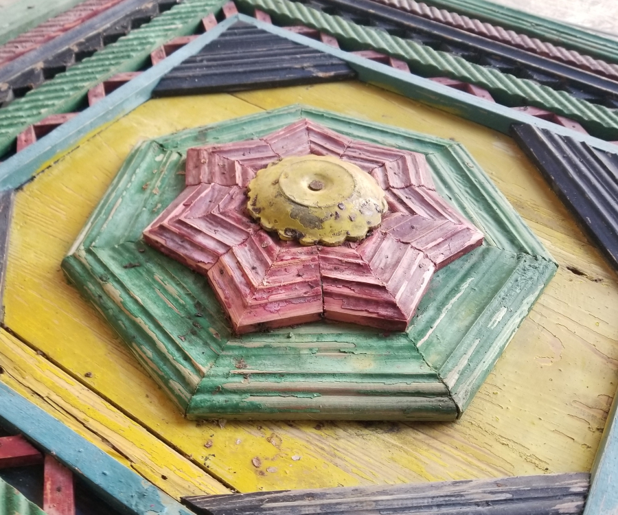 KÖK BOYALI VE EL OYMA İŞÇİLİKLİ OSMANLI DÖNEMİ BÜYÜK BOY TAVAN GÖBEĞİ