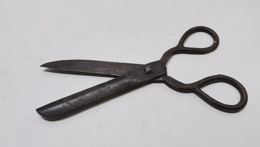 OSMANLI DÖNEMİ TARİHLİ VE USTA DAMGALI NADİR BÜYÜK BOY LOKUM MAKASI