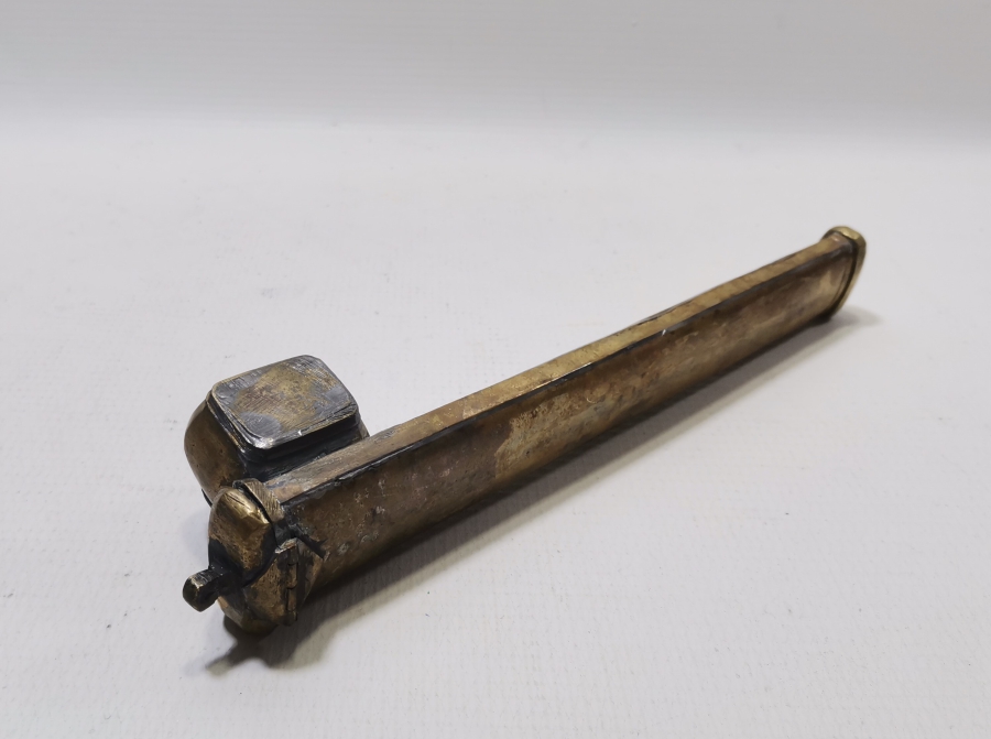 ÜZERİNDE SAHİBİNİN ADININ YAZILI OLDUĞU OSMANLI DÖNEMİ HATTAT DİVİTLİĞİ