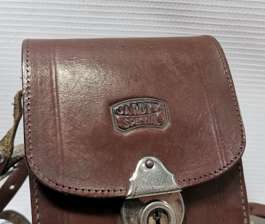 ORİJİNAL ÇANTASINDA OSMANLI DÖNEMİ NADİR KÖRÜKLÜ FOTOĞRAF MAKİNESİ