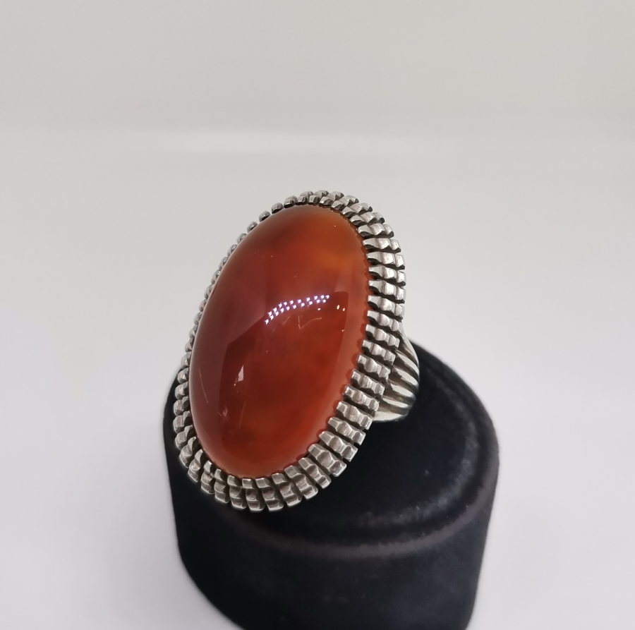 ÜZERİ AKİK TAŞLI DEV BOY ANTİKA GÜMÜŞ YÜZÜK