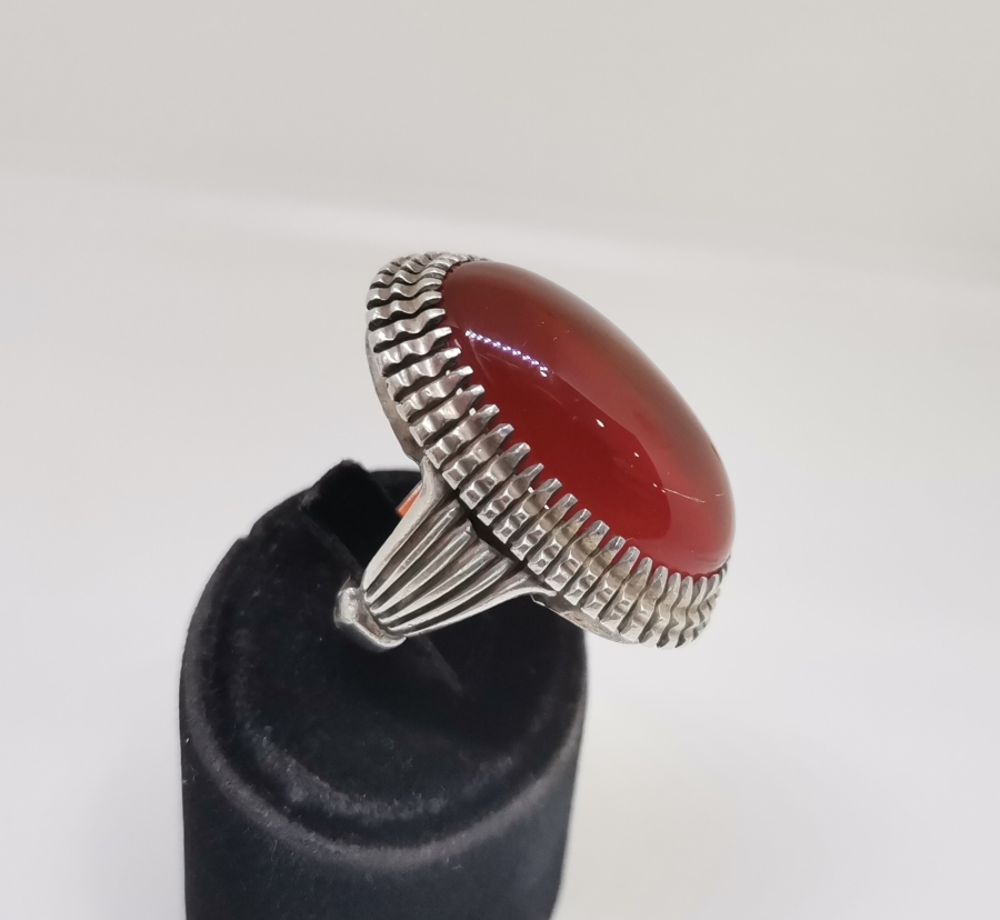 ÜZERİ AKİK TAŞLI DEV BOY ANTİKA GÜMÜŞ YÜZÜK