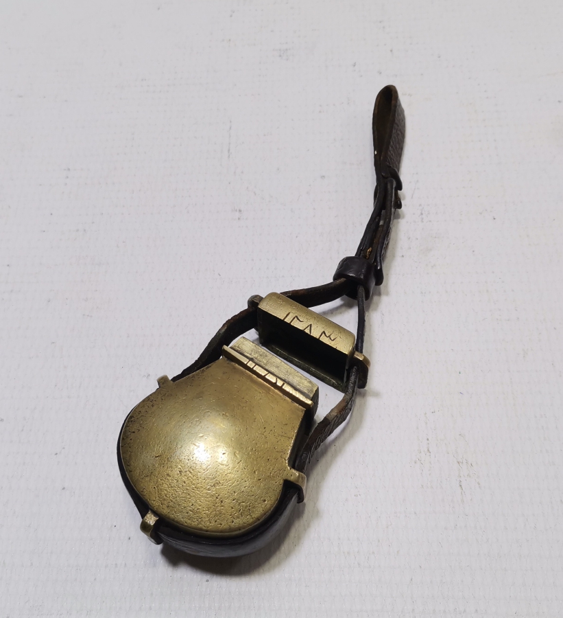 ORİJİNAL DERİ ASKISIYLA ÇOK NADİR PİŞTOV ÇAPUTLUĞU