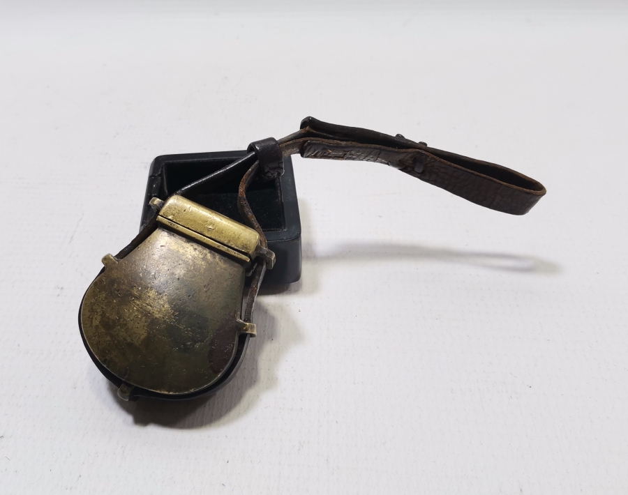 ORİJİNAL DERİ ASKISIYLA ÇOK NADİR PİŞTOV ÇAPUTLUĞU