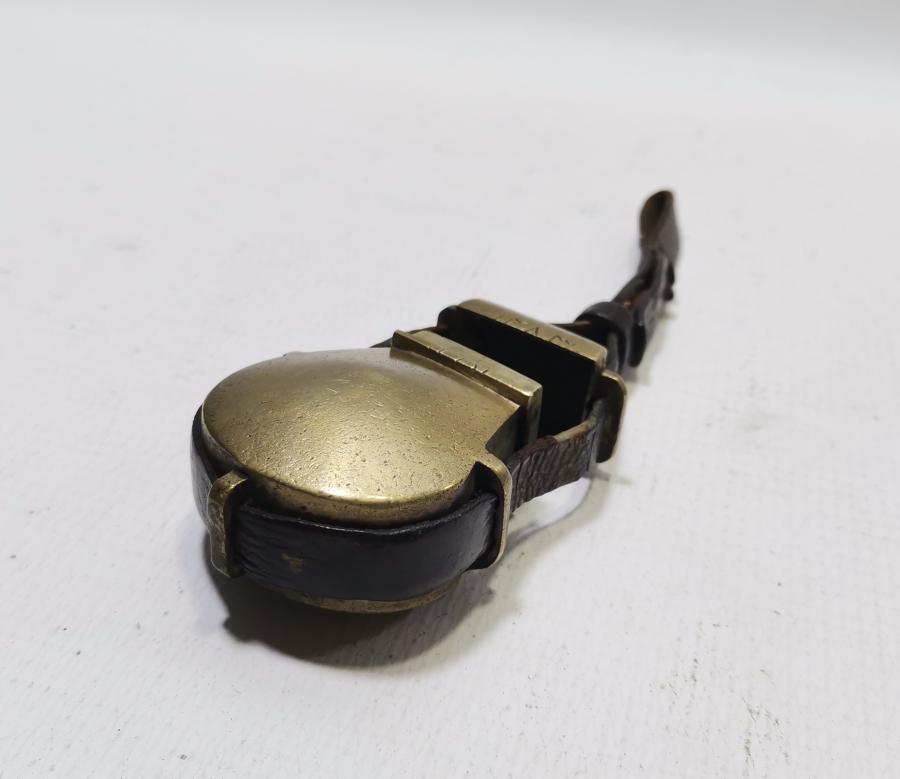 ORİJİNAL DERİ ASKISIYLA ÇOK NADİR PİŞTOV ÇAPUTLUĞU