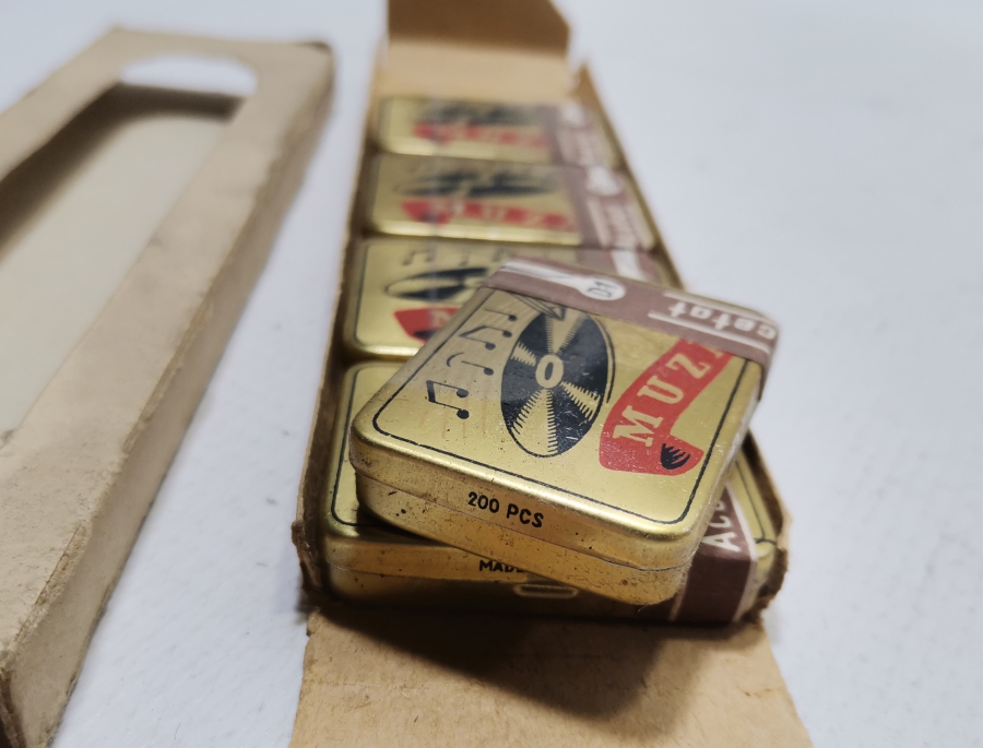 AÇILMAMIŞ KUTUSUNDA OSMANLI DÖNEMİ GRAMAFON İĞNELERİ TAKIMI