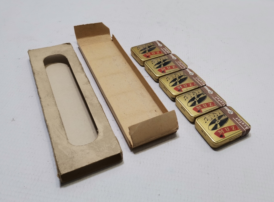 AÇILMAMIŞ KUTUSUNDA OSMANLI DÖNEMİ GRAMAFON İĞNELERİ TAKIMI