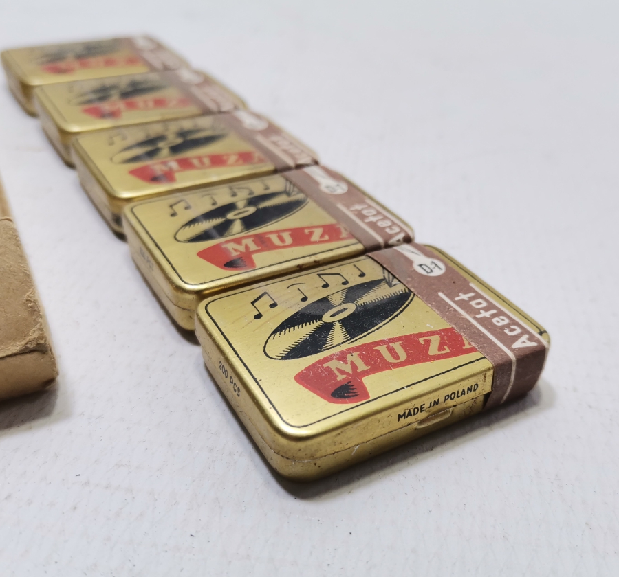 AÇILMAMIŞ KUTUSUNDA OSMANLI DÖNEMİ GRAMAFON İĞNELERİ TAKIMI