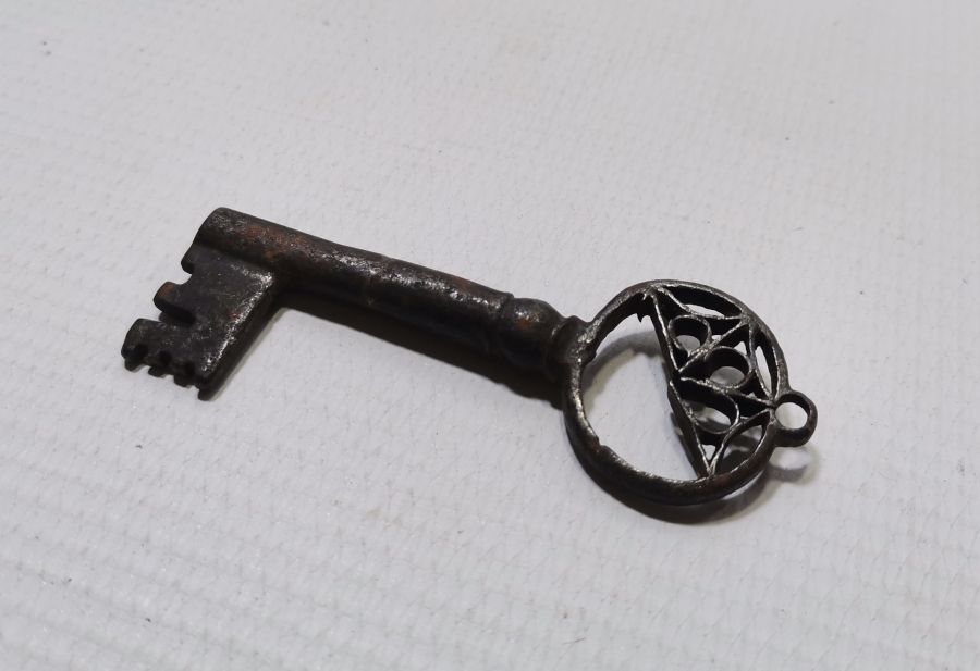 OSMANLI DÖNEMİ NADİR TİPTE SAPI İŞLEMELİ KAYSERİ ANAHTAR