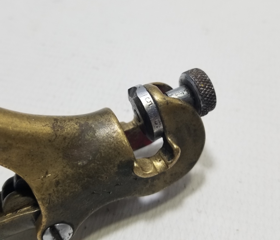 ANTİKA DÜĞME DELGECİ