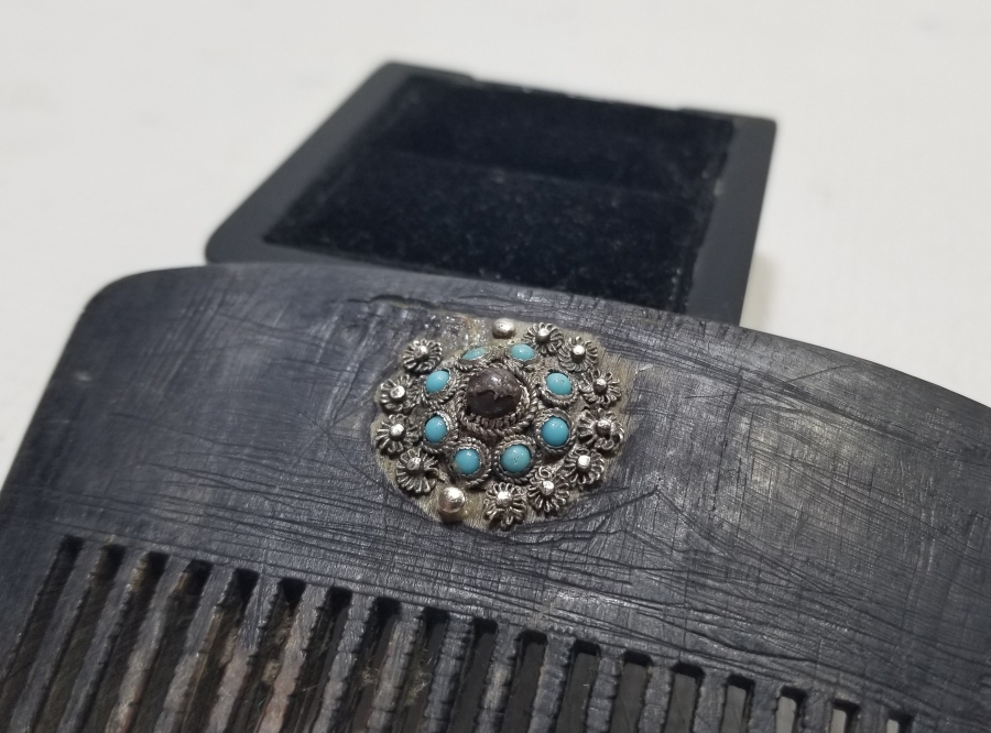 ÜZERİ GÜMÜŞ APLİKLİ OSMANLI DÖNEMİ TARAK