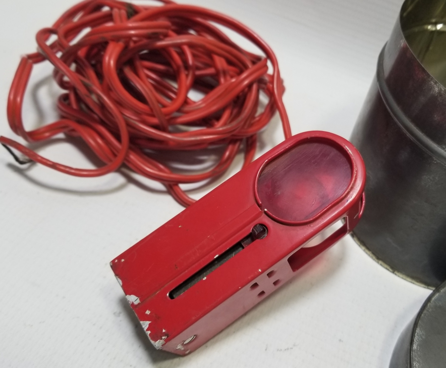 ALTI MIKNATISLI NADİR ARAÇ İŞARET LAMBASI