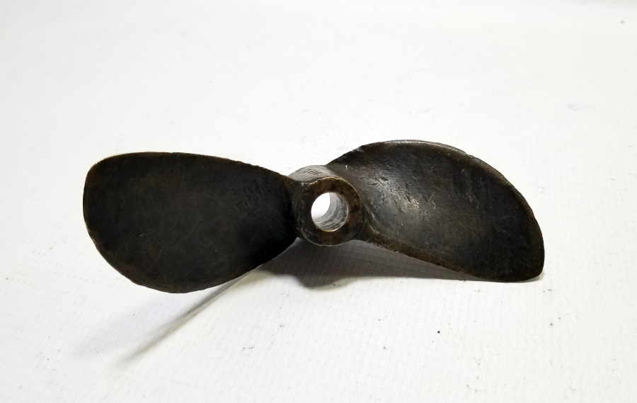 ÜZERİ SERİ NUMARALI OSMANLI DÖNEMİ PİRİNÇ TEKNE PERVANESİ