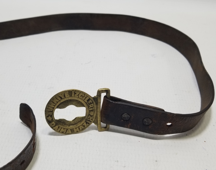 ORİJİNAL DERİSİYLE ANTİKA İZCİ KEMERİ