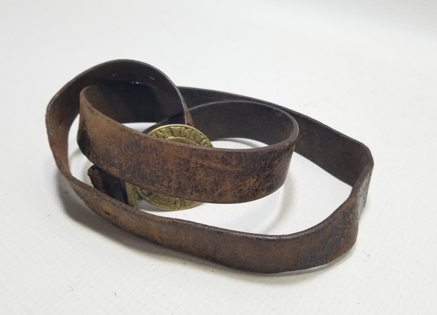 ORİJİNAL DERİSİYLE ANTİKA İZCİ KEMERİ