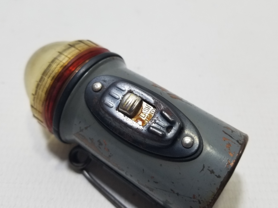 2. DÜNYA SAVAŞI DÖNEMİ NADİR PARAŞÜTÇÜ İKAZ LAMBASI