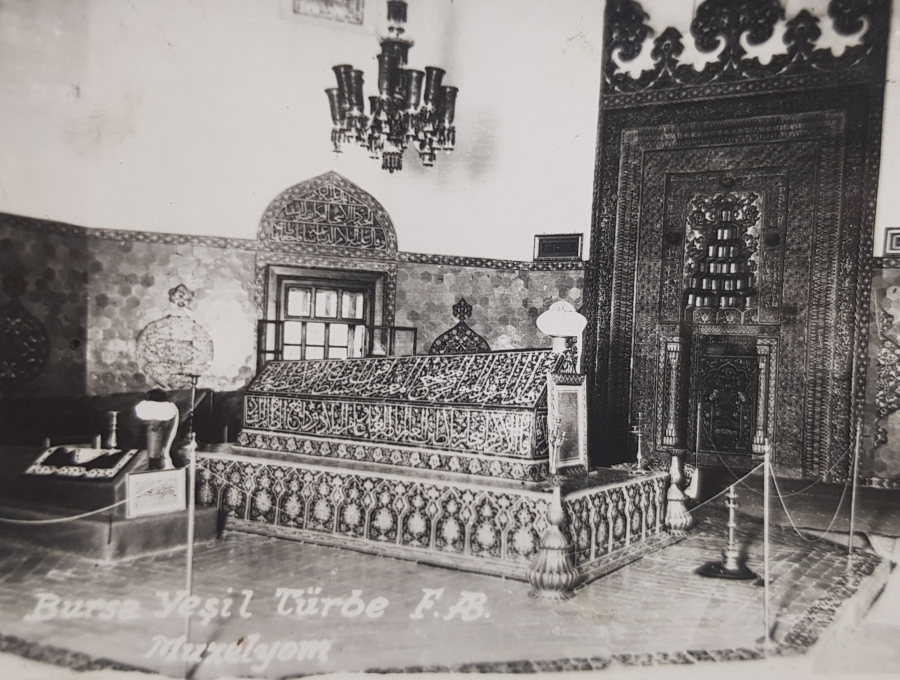 BURSA YEŞİL TÜRBE SİYAH-BEYAZ KARTPOSTAL