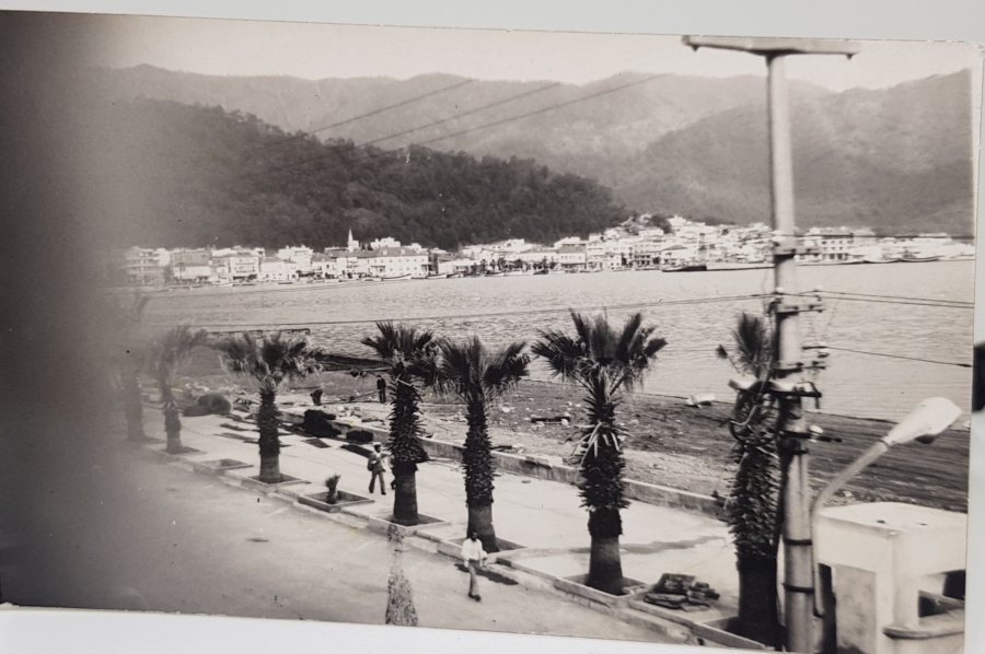 1981 YILI SİYAH-BEYAZ MARMARİS FOTOĞRAF