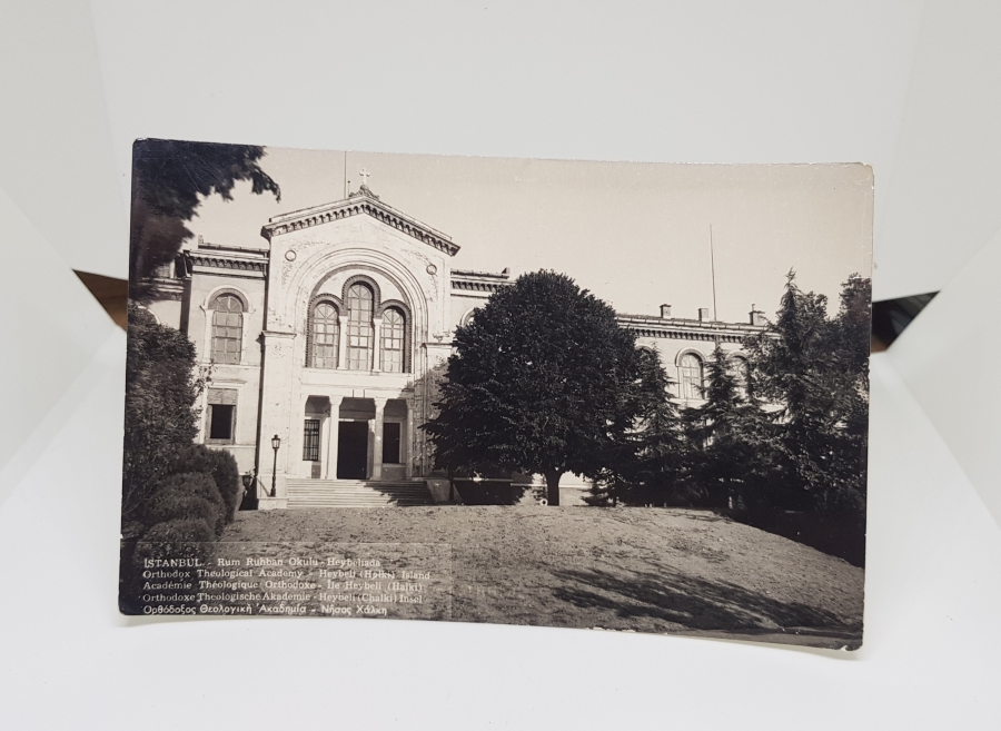 HEYBELİADA RUM RUHBAN OKULU SİYAH-BEYAZ FOTOĞRAF