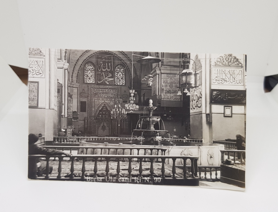 BURSA ULUCAMİ İÇİ GÖRSELLİ SİYAH-BEYAZ CUMHURİYET BAŞLARI KARTPOSTAL