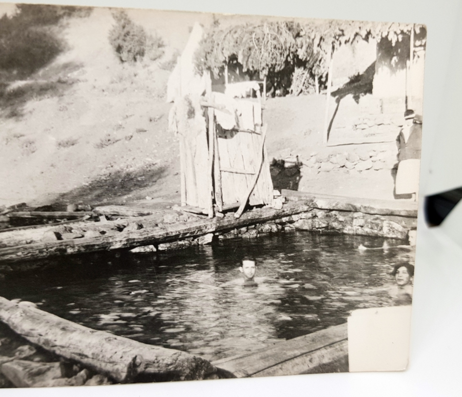 YALOVA KAPLICALARI'NDA ÇEKİLMİŞ SİYAH-BEYAZ FOTOĞRAF