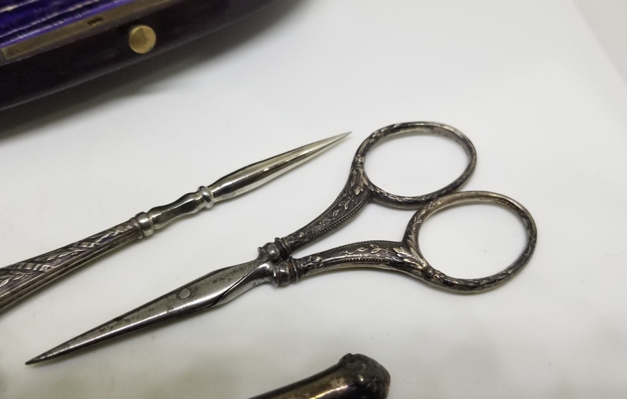 ORİJİNAL KUTUSUNDA ÇOK NADİR OSMANLI DÖNEMİ DİKİŞ TAKIMI