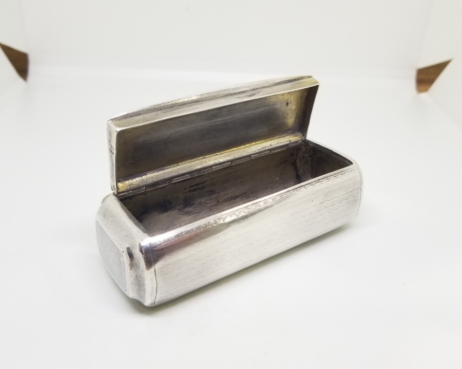 AZNAVUR İŞÇİLİKLİ ANTİKA GÜMÜŞ TÜTÜN TABAKASI