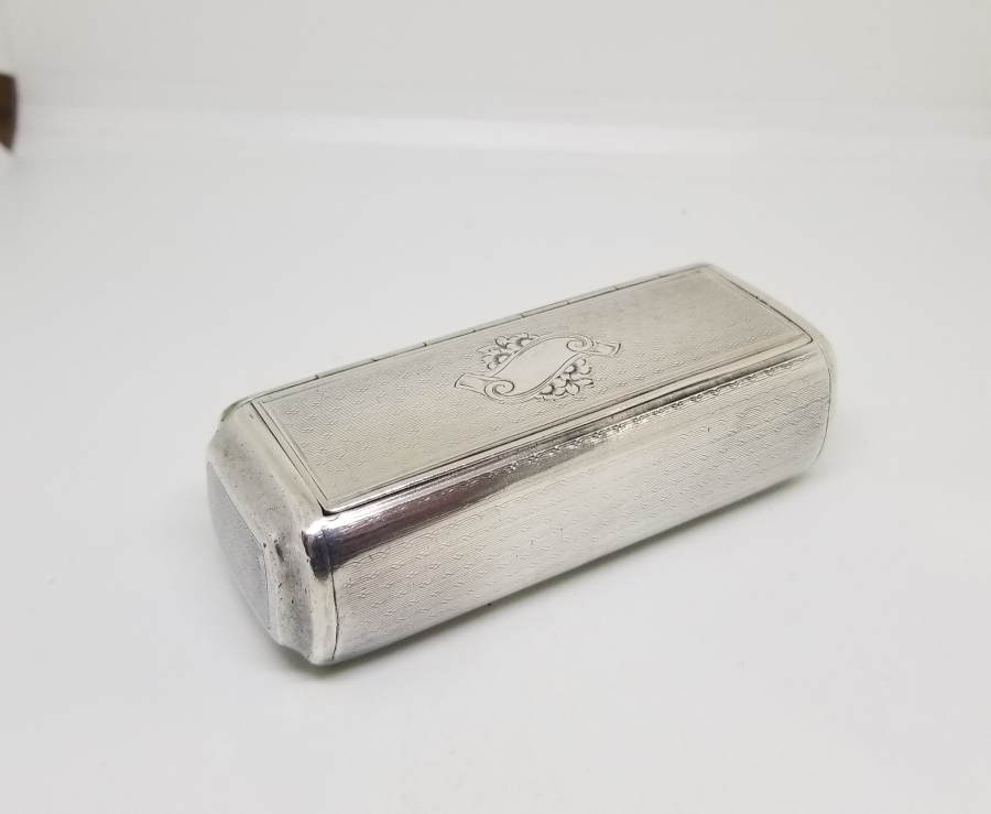 AZNAVUR İŞÇİLİKLİ ANTİKA GÜMÜŞ TÜTÜN TABAKASI