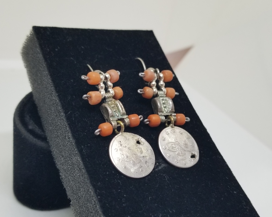 OSMANLI DÖNEMİ NADİR MERCANLI GÜMÜŞ KÜPE