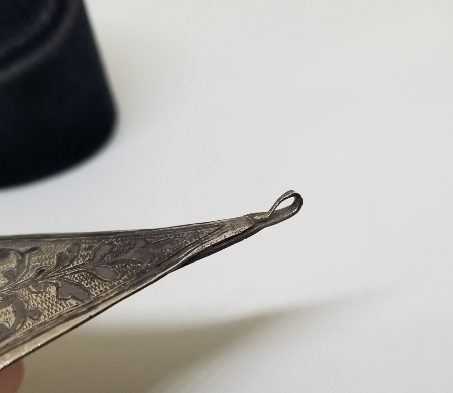 ÜZERİ SAVAT İŞÇİLİKLİ OSMANLI DÖNEMİ GÜMÜŞ KOLYE UCU