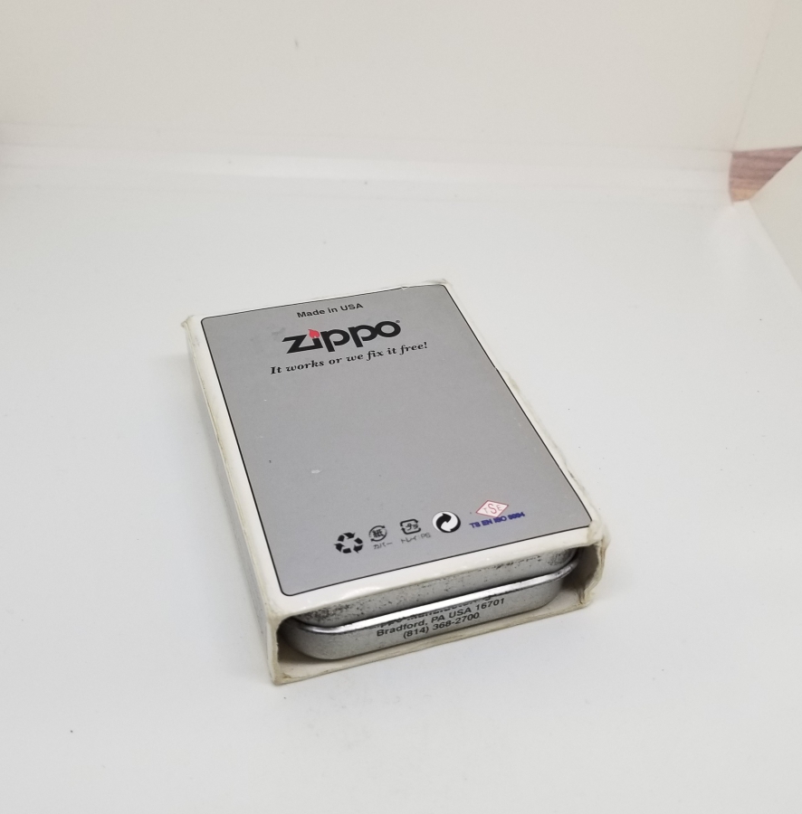 ORİJİNAL KUTUSUNDA ZİPPO ÇAKMAK