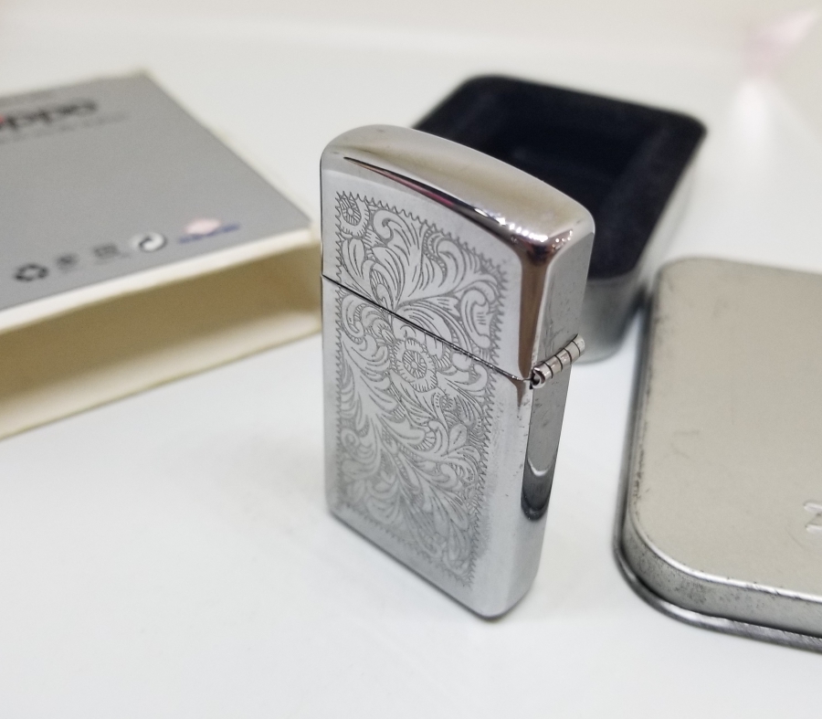 ORİJİNAL KUTUSUNDA ZİPPO ÇAKMAK