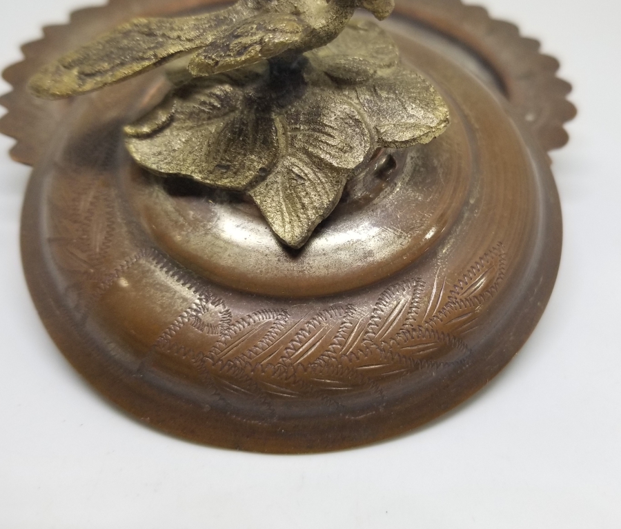 ÜZERİ KALEM İŞÇİLİKLİ VE KUŞLU ANTİKA KAPAKLI MAMA KABI