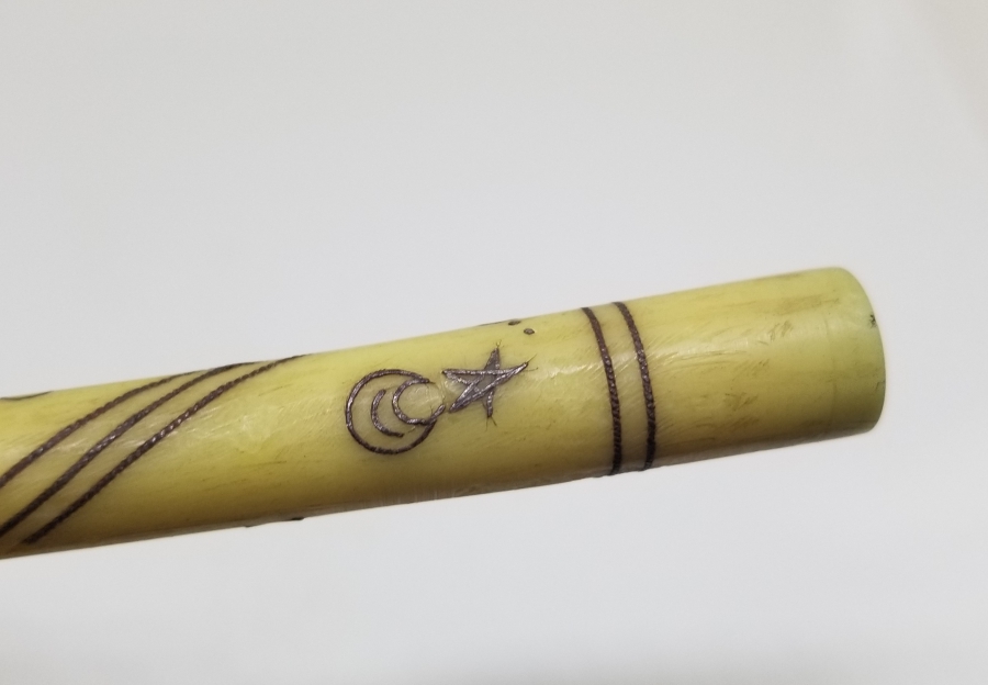 OSMANLI DÖNEMİ GÜMÜŞ ÇAKMA İŞÇİLİKLİ VE OSMANLICA YAZILI AFYON YAPIMI SİGARA AĞIZLIĞI